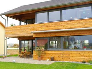 Fertighaus Ohmden von Holzhaus Rosskopf Schlüsselfertig ab 439000€, Satteldach-Klassiker Außenansicht 10