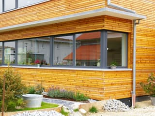 Fertighaus Ohmden von Holzhaus Rosskopf Schlüsselfertig ab 439000€, Satteldach-Klassiker Außenansicht 8