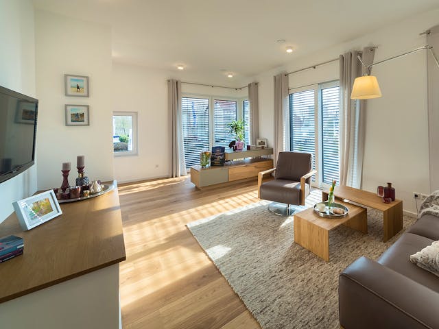 Fertighaus Musterhaus Estenfeld von OKAL Haus Schlüsselfertig ab 686900€, Satteldach-Klassiker Innenansicht 1