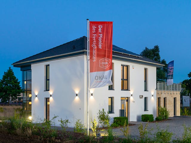 Fertighaus Musterhaus Lotte von OKAL Haus Schlüsselfertig ab 417900€, Stadtvilla Außenansicht 2