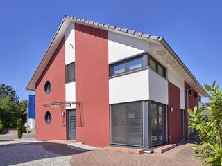 Fertighaus Musterhaus Mannheim von OKAL Haus Schlüsselfertig ab 432900€, Satteldach-Klassiker Außenansicht 3