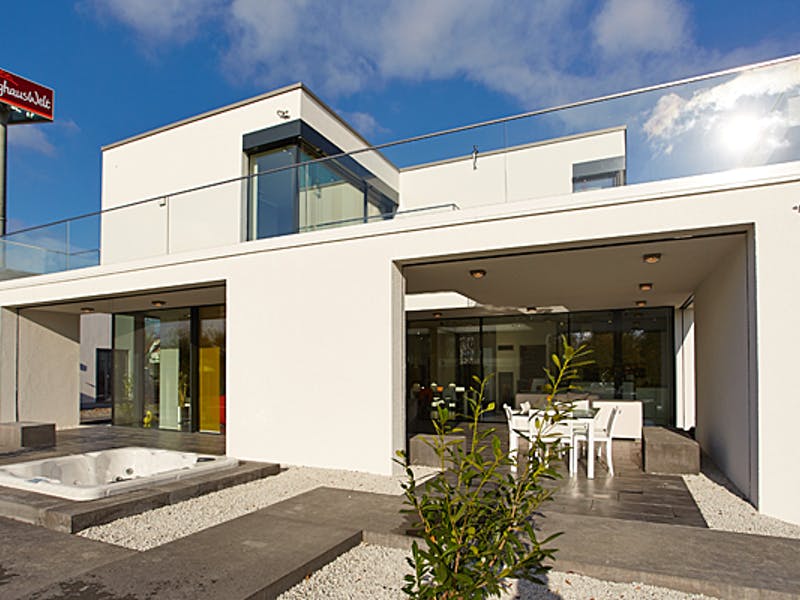 Modernes Fertighaus von OKAL Haus