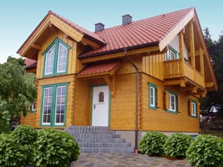 Fertighaus Palazzo - Holzriegelhaus von TIROLIA Bausatzhaus ab 92115€, Blockhaus Außenansicht 2