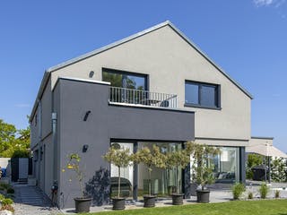 Massivhaus Achenbach von Plan-Concept Massivhaus, Satteldach-Klassiker Außenansicht 1