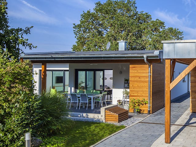 Massivhaus Glasmacher von Plan-Concept Massivhaus, Bungalow Außenansicht 2
