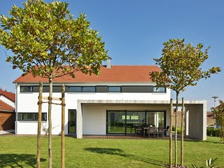 Massivhaus Zöllner von Plan-Concept Massivhaus, Satteldach-Klassiker Außenansicht 5