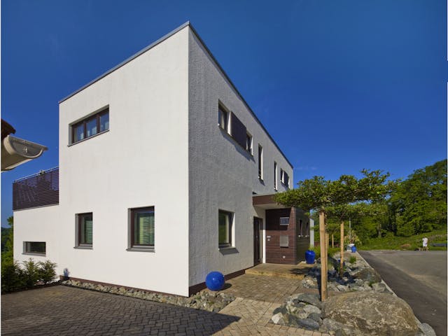 Fertighaus Plettenberg von Regnauer Hausbau Schlüsselfertig ab 504600€, Cubushaus Außenansicht 2