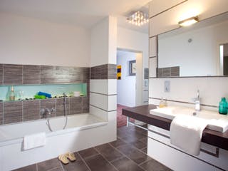 Fertighaus Musterhaus Erlangen von Fingerhut Haus Schlüsselfertig ab 548910€, Satteldach-Klassiker Innenansicht 3