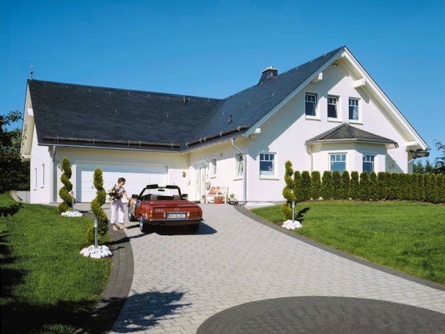 Fertighaus Sentempa von Fingerhut Haus Schlüsselfertig ab 462035€, Satteldach-Klassiker Außenansicht 1 Fertighaus Sentempa von Fingerhut Haus Schlüsselfertig ab 462035€, Satteldach-Klassiker Außenansicht 1