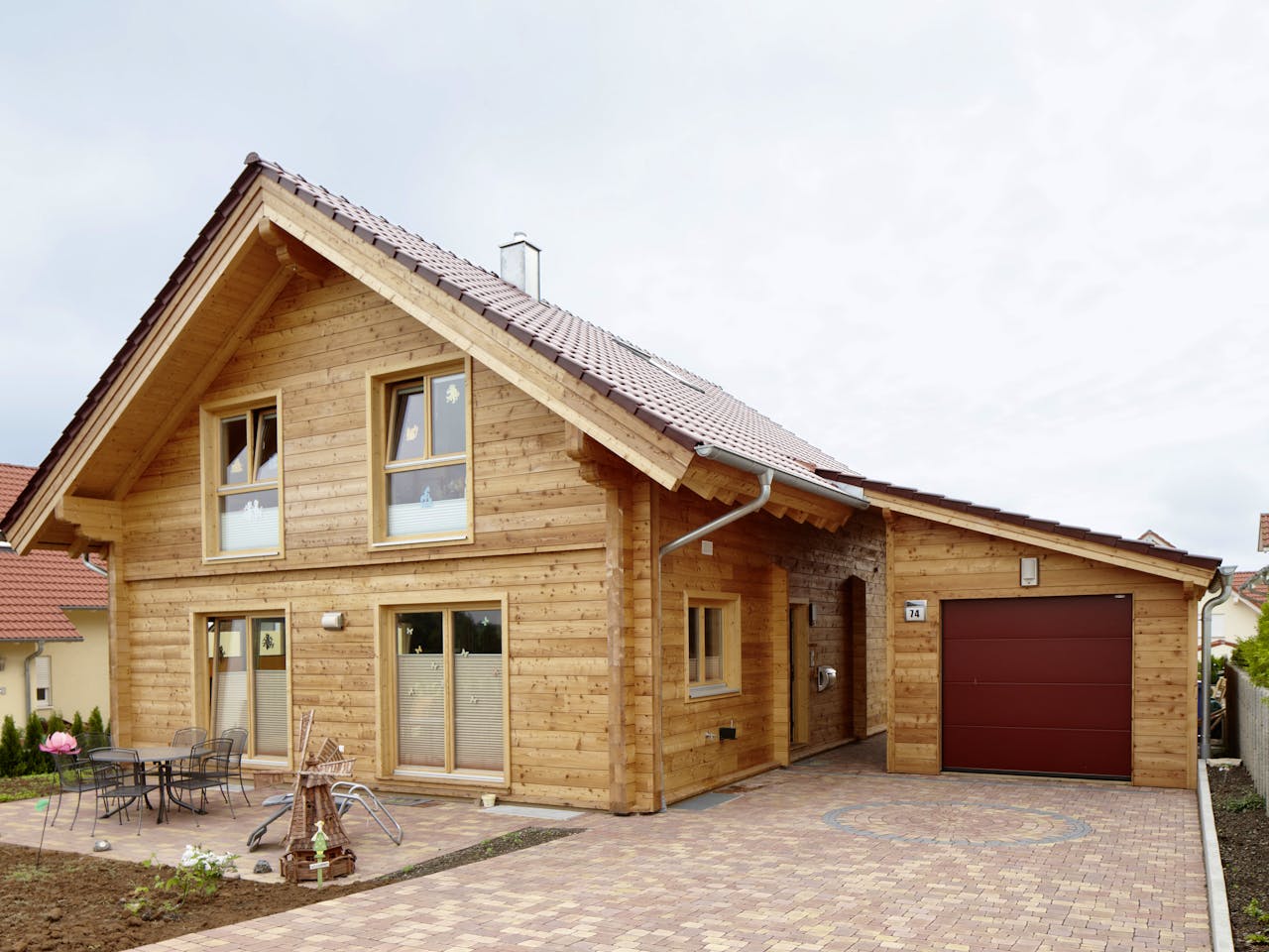 Blockhaus Rappenau von Rems-Murr-Holzhaus Ausbauhaus ab 311551€, Blockhaus Außenansicht 1