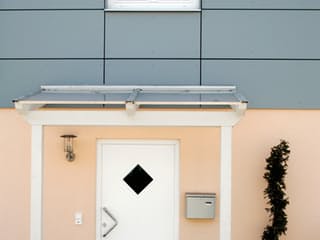 Fertighaus Raubling 1 von Regnauer Hausbau Schlüsselfertig ab 246855€, Pultdachhaus Außenansicht 4