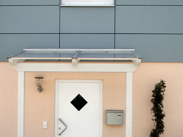 Fertighaus Raubling 1 von Regnauer Hausbau Schlüsselfertig ab 246855€, Pultdachhaus Außenansicht 4