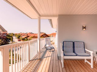 Fertighaus Albaching von Regnauer Hausbau Schlüsselfertig ab 633710€, Stadtvilla Außenansicht 4