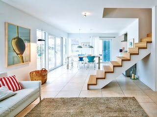 Fertighaus Breitbrunn von Regnauer Hausbau Schlüsselfertig ab 350040€, Satteldach-Klassiker Innenansicht 1