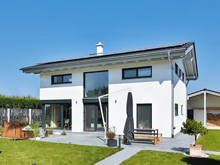 Fertighaus Bruckmühl von Regnauer Hausbau Schlüsselfertig ab 515665€, Satteldach-Klassiker Außenansicht 1