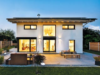 Fertighaus Bruckmühl von Regnauer Hausbau Schlüsselfertig ab 515665€, Satteldach-Klassiker Außenansicht 3