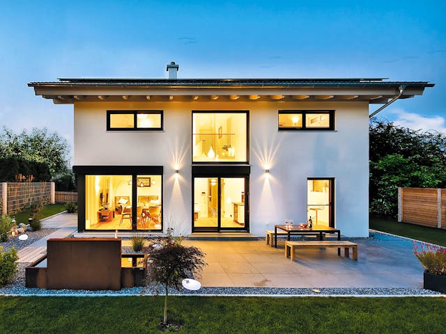 Fertighaus Bruckmühl von Regnauer Hausbau Schlüsselfertig ab 515665€, Satteldach-Klassiker Außenansicht 3