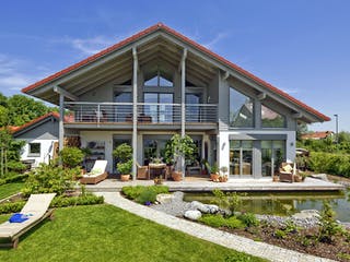 Fertighaus Landshut von Regnauer Hausbau Schlüsselfertig ab 591250€, Satteldach-Klassiker Außenansicht 3