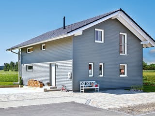 Fertighaus Lautrach von Regnauer Hausbau Schlüsselfertig ab 423460€, Satteldach-Klassiker Außenansicht 2