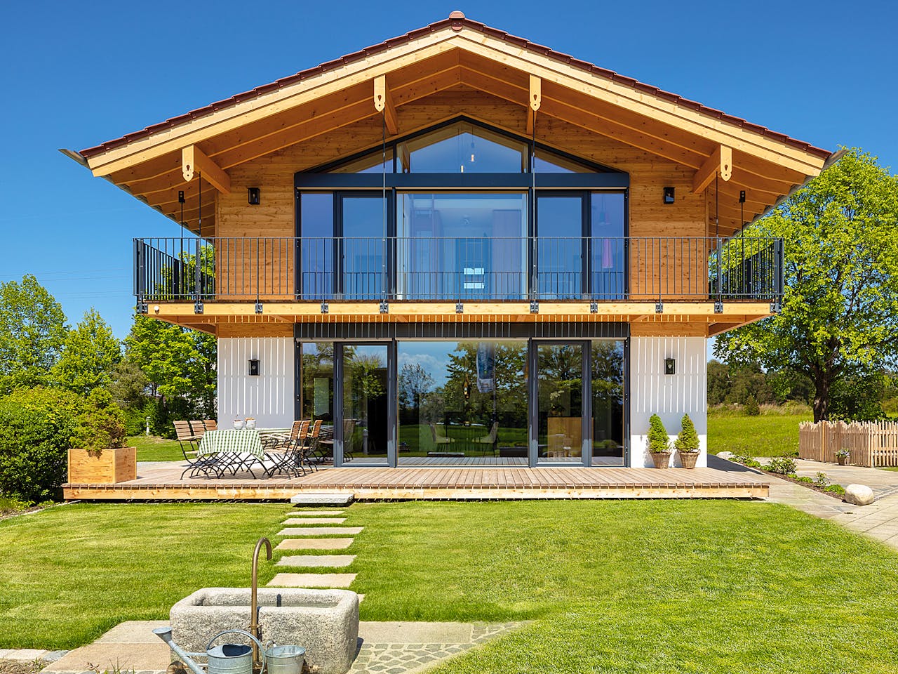 Fertighaus Liesl von Regnauer Hausbau Schlüsselfertig ab 609345€, Satteldach-Klassiker Außenansicht 1