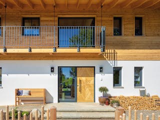 Fertighaus Vitalhaus Liesl von Regnauer Hausbau, Satteldach-Klassiker Außenansicht 4