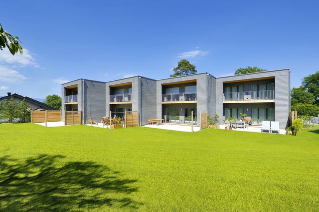 Modernes Reihenhaus mit Flachdach