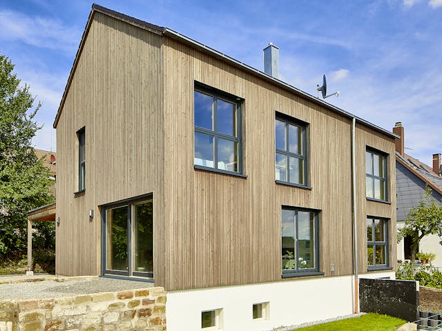 Fertighaus Korntal von Rems-Murr-Holzhaus Ausbauhaus ab 309330€, Satteldach-Klassiker Außenansicht 1
