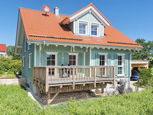 Blockhaus Urach von Rems-Murr-Holzhaus Ausbauhaus ab 298989€, Satteldach-Klassiker Außenansicht 1 Blockhaus Urach von Rems-Murr-Holzhaus Ausbauhaus ab 298989€, Satteldach-Klassiker Außenansicht 1