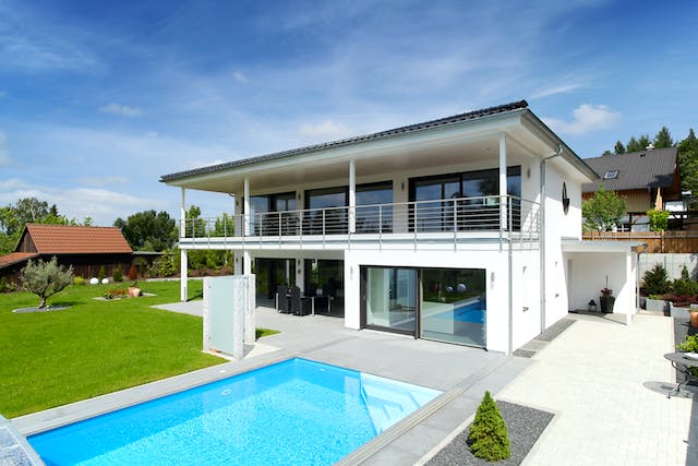 Luxus-Villa mit Pool
