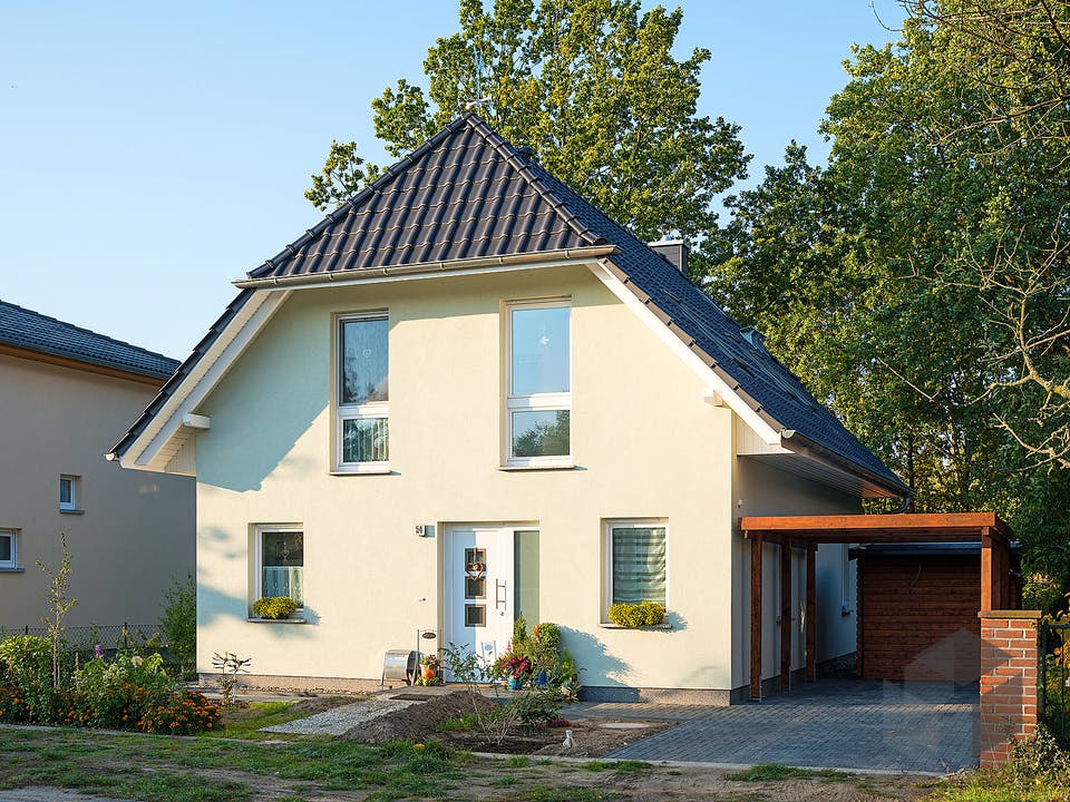 Haus Stade von ROTH-MASSIVHAUS Außenansicht