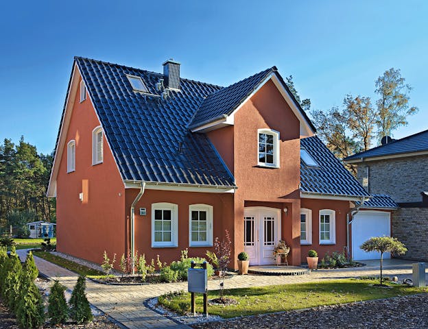 Anbieter für Massivhäuser in Berlin: Einfamilienhaus mit Standerker für den Stadtrand von ROTH MASSIVHAUS