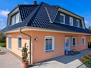 Massivhaus Turmhaus 152 von ROTH-MASSIVHAUS Schlüsselfertig ab 339900€, Stadtvilla Außenansicht 2