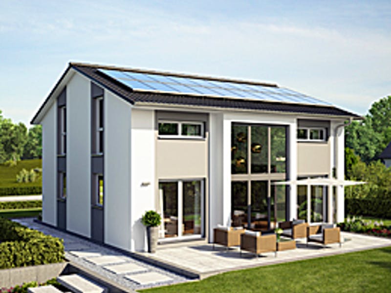 Modernes Haus mit Satteldach und Photovoltaik von Roth Massivhaus