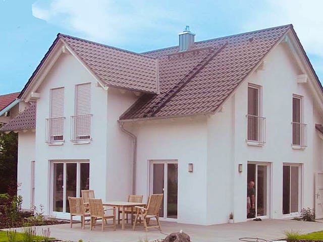 Massivhaus Klassik von Rothdach, Satteldach-Klassiker Außenansicht 1