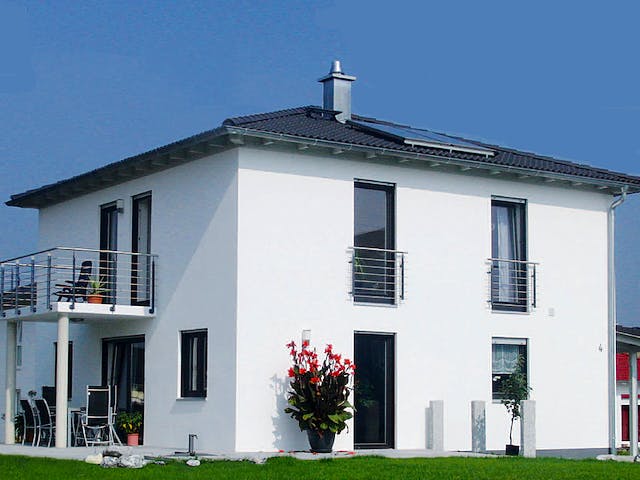 Massivhaus Villa Toskana von Rothdach, Stadtvilla Außenansicht 1