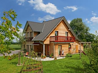 Fertighaus Rottenburg von Keitel-Haus, Satteldach-Klassiker Außenansicht 2