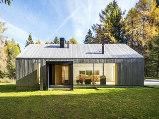 Blockhaus Belluno von Rubner Haus Schlüsselfertig ab 295000€, Satteldach-Klassiker Außenansicht 1