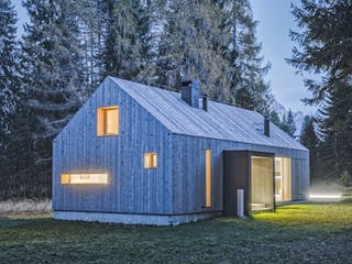 Blockhaus Belluno von Rubner Haus Schlüsselfertig ab 295000€, Satteldach-Klassiker Außenansicht 2