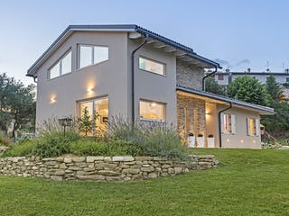 Blockhaus Marche von Rubner Haus Schlüsselfertig ab 386000€, Satteldach-Klassiker Außenansicht 1