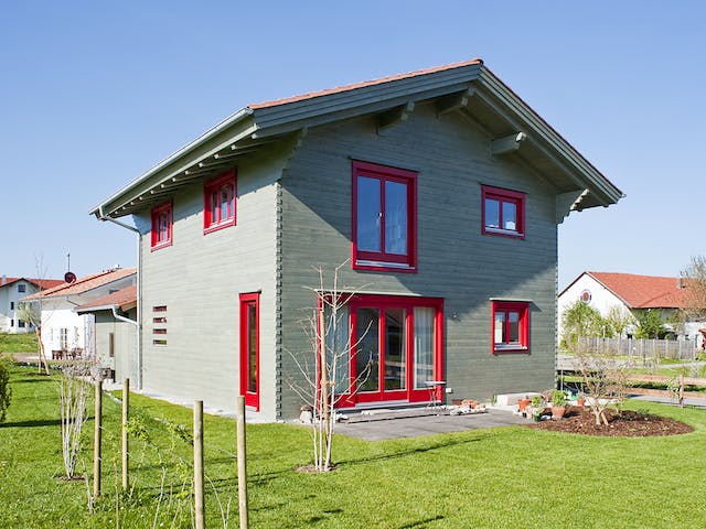 Blockhaus Tirolo von Rubner Haus AT Schlüsselfertig ab 320000€, Blockhaus Außenansicht 1