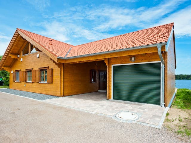 Blockhaus Trentino von Rubner Haus Schlüsselfertig ab 317000€, Blockhaus Außenansicht 2