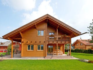 Blockhaus Veneto von Rubner Haus AT Schlüsselfertig ab 365000€, Blockhaus Außenansicht 2