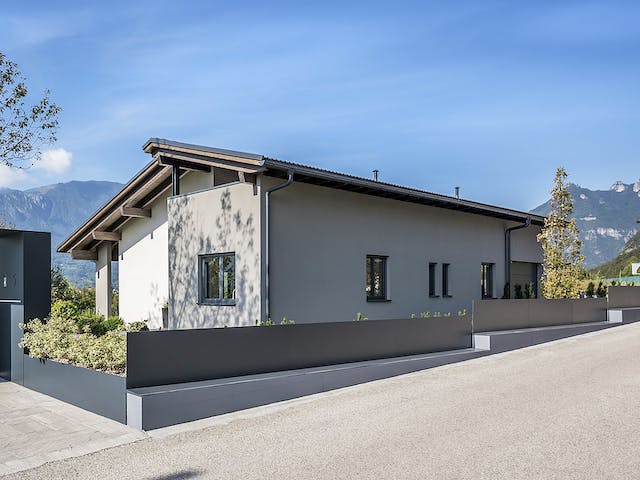 Blockhaus Venezia von Rubner Haus Schlüsselfertig ab 430000€, Satteldach-Klassiker Außenansicht 2