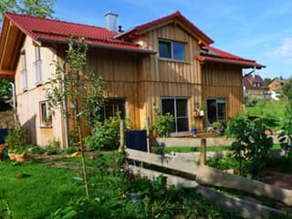 Fertighaus Sanrit von Holzhaus Rosskopf Schlüsselfertig ab 399000€, Blockhaus Außenansicht 3