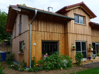 Fertighaus Sanrit von Holzhaus Rosskopf Schlüsselfertig ab 399000€, Blockhaus Außenansicht 4