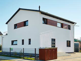 Fertighaus Satteldach Landhaus 151 von LUXHAUS, Satteldach-Klassiker Außenansicht 1
