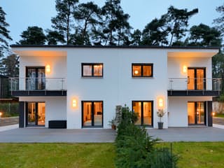 Fertighaus Schmenger von Fertighaus WEISS Schlüsselfertig ab 195000€, Satteldach-Klassiker Außenansicht 5