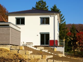 Fertighaus Schmittenberg von Holzhaus Roßkopf Schlüsselfertig ab 288000€, Stadtvilla Außenansicht 7