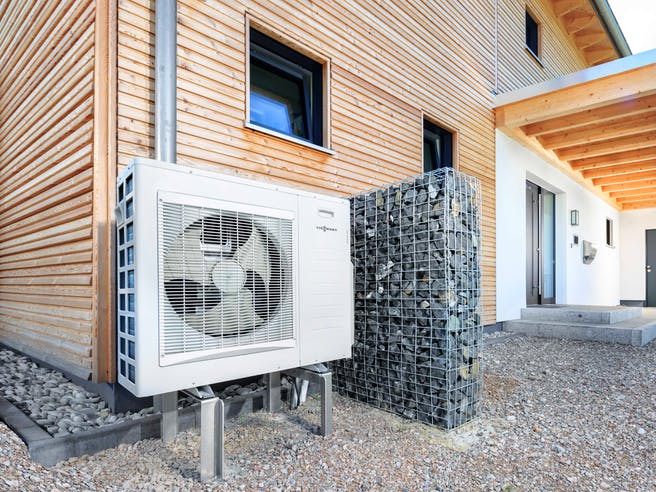 Schneider Exterior 9