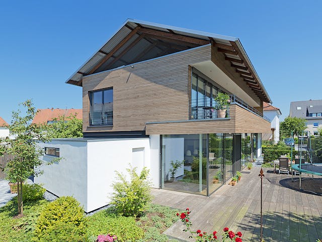 Fertighaus Haus 10 von Detmolder Fachwerkhaus Schlüsselfertig ab 440000€, Satteldach-Klassiker Außenansicht 1